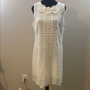 Chic Cream Lace Sleeveless Dress